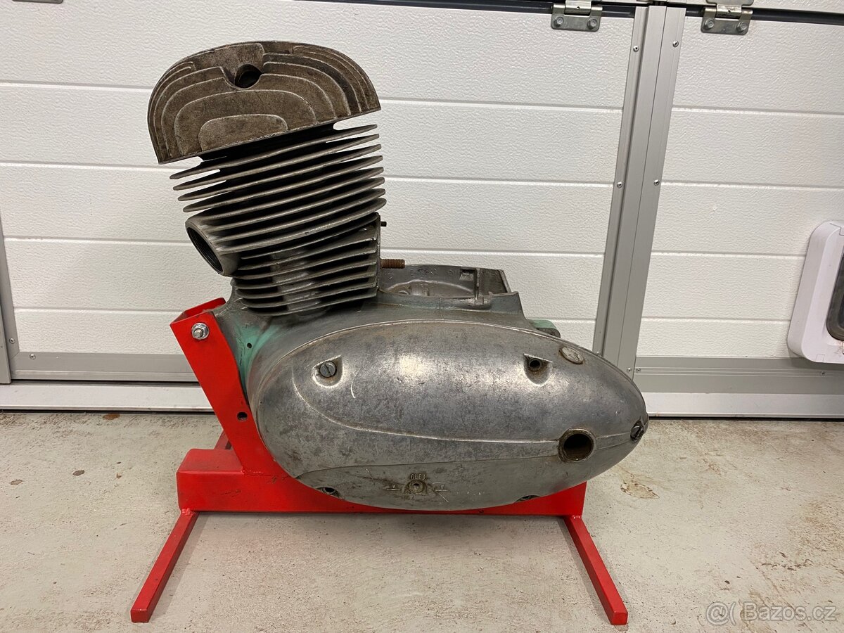 Prodam motor Jawa S553, libenak, sved