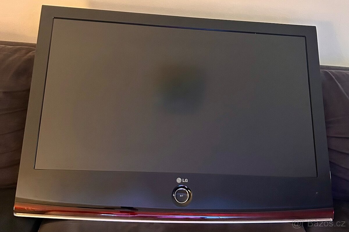 LG 37LH7000