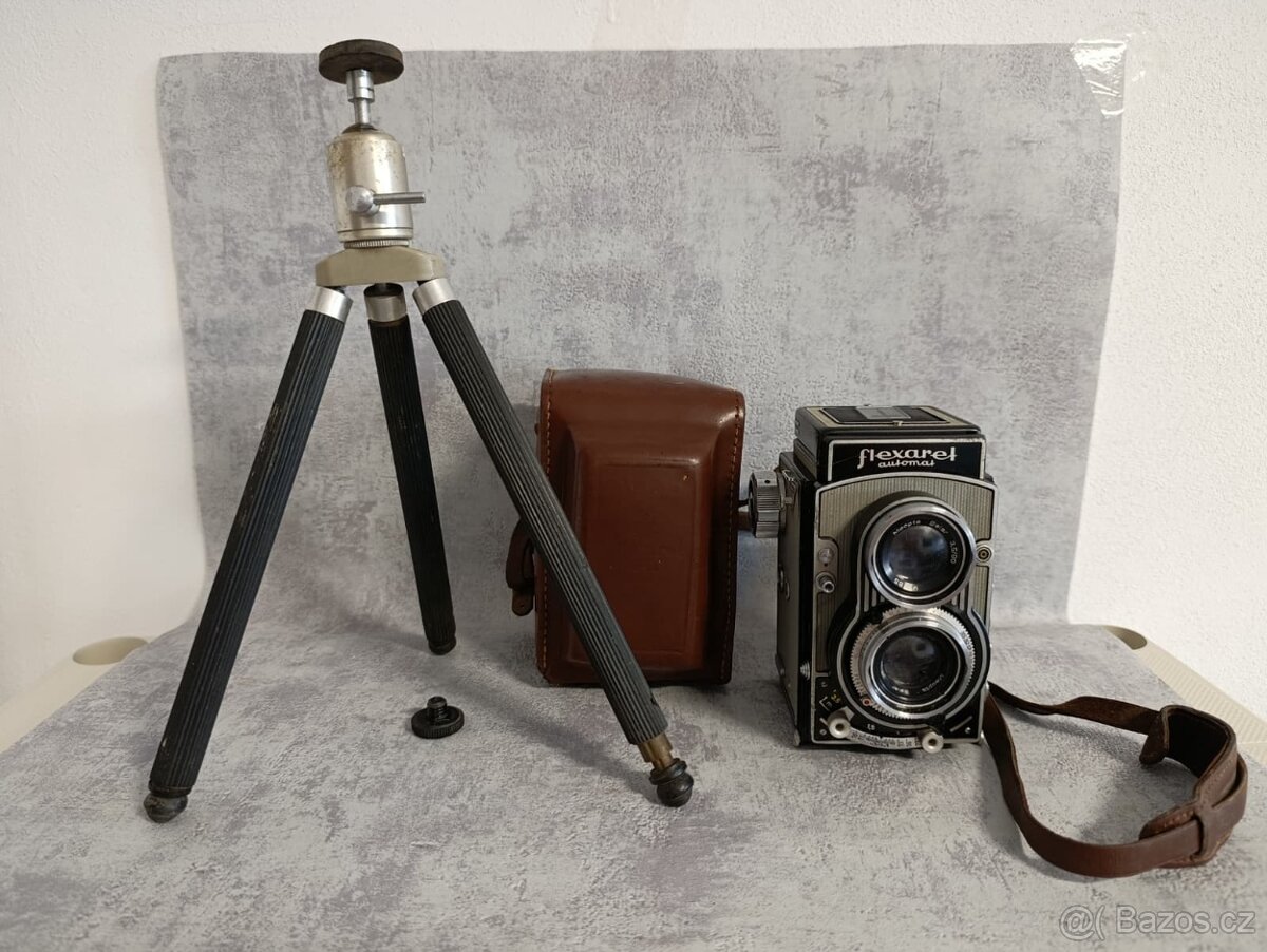 Starý fotoaprát Flexaret automat + kož.obal + stativ.