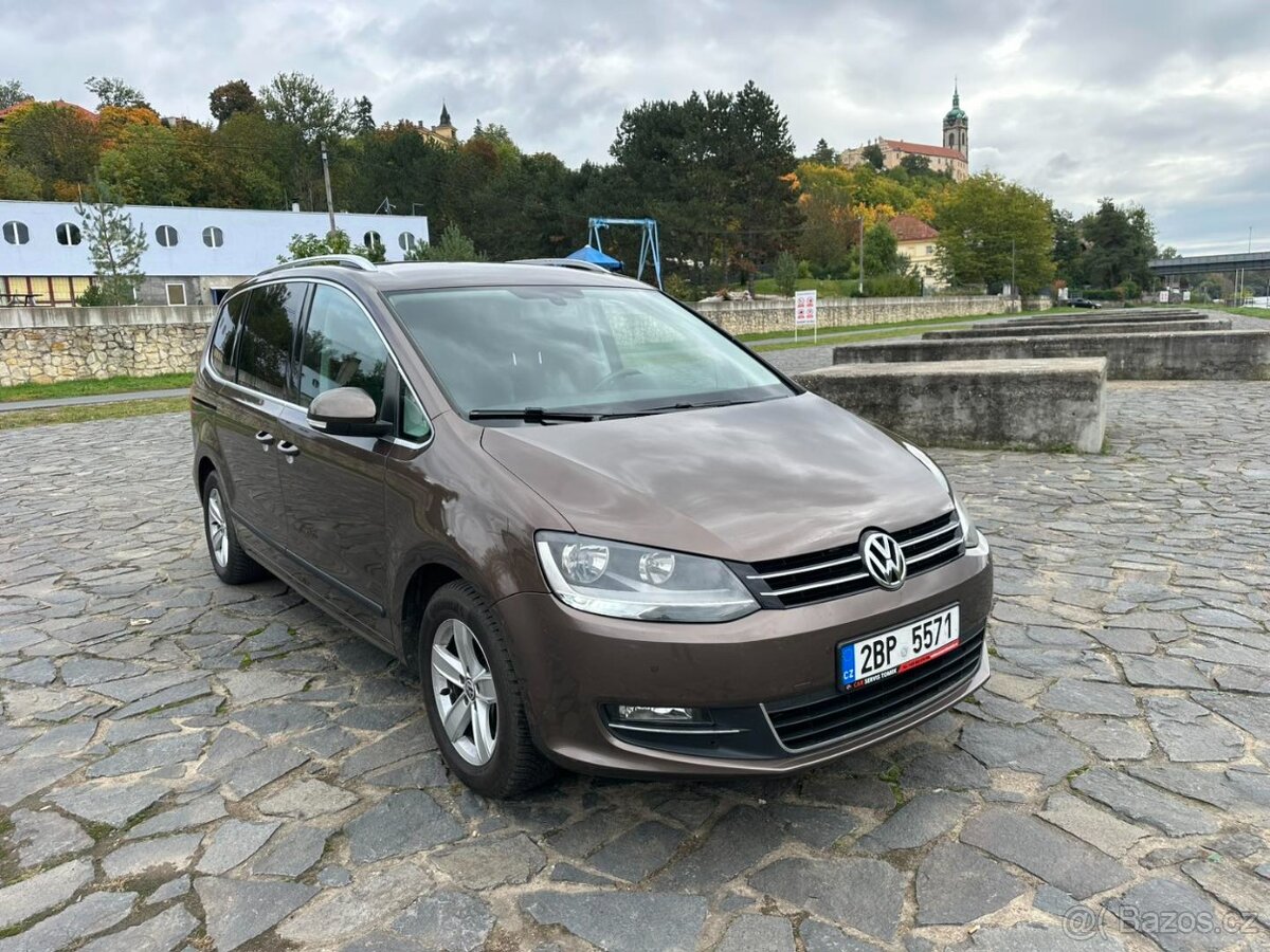 VW Sharan 2011, 2.0TDI 103 kw, DSG, 7 míst, hezký stav