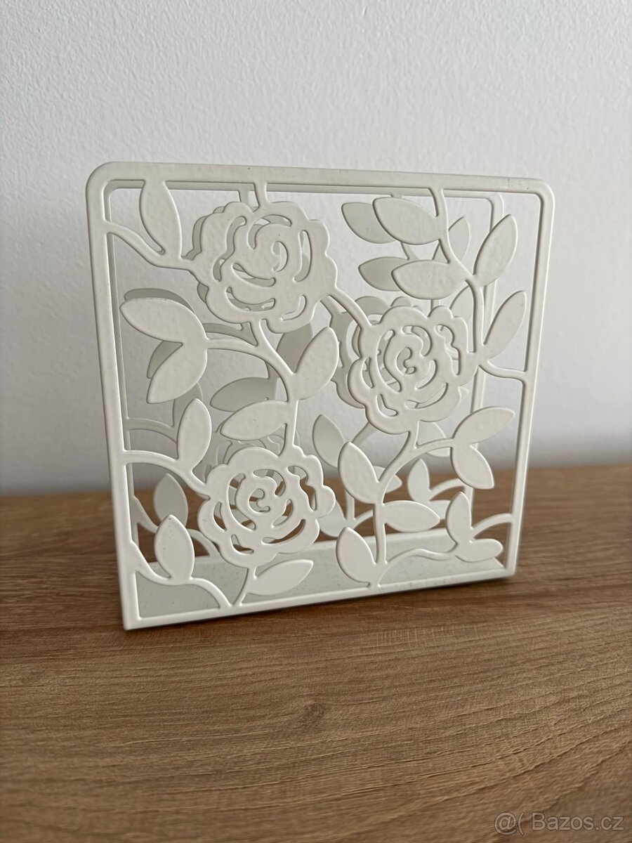 Stojánek na kuchyňské ubrousky