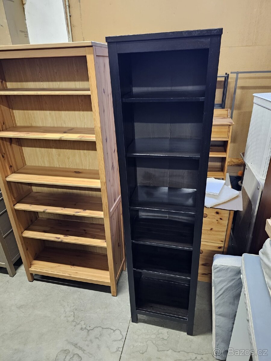 KNIHOVNA IKEA HEMNES