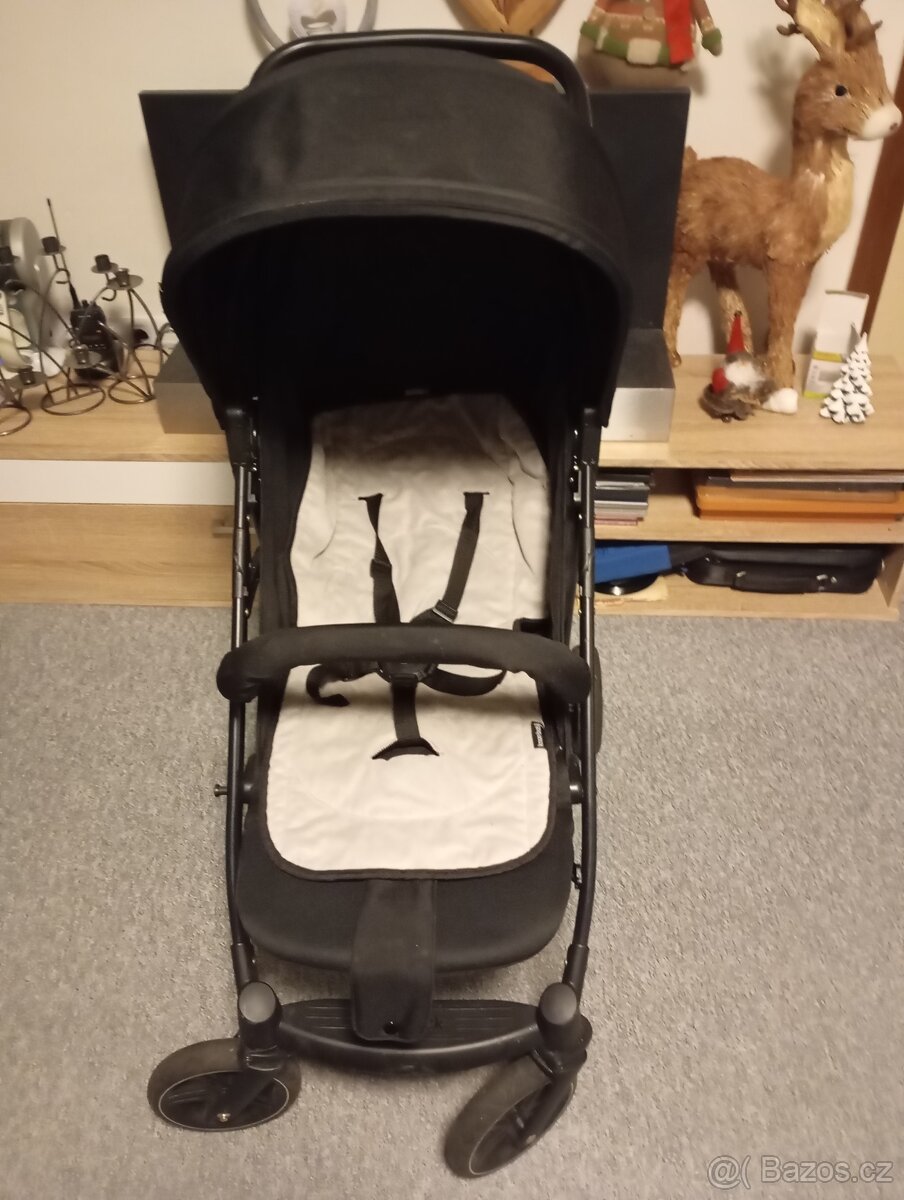 Kočárek Hauck