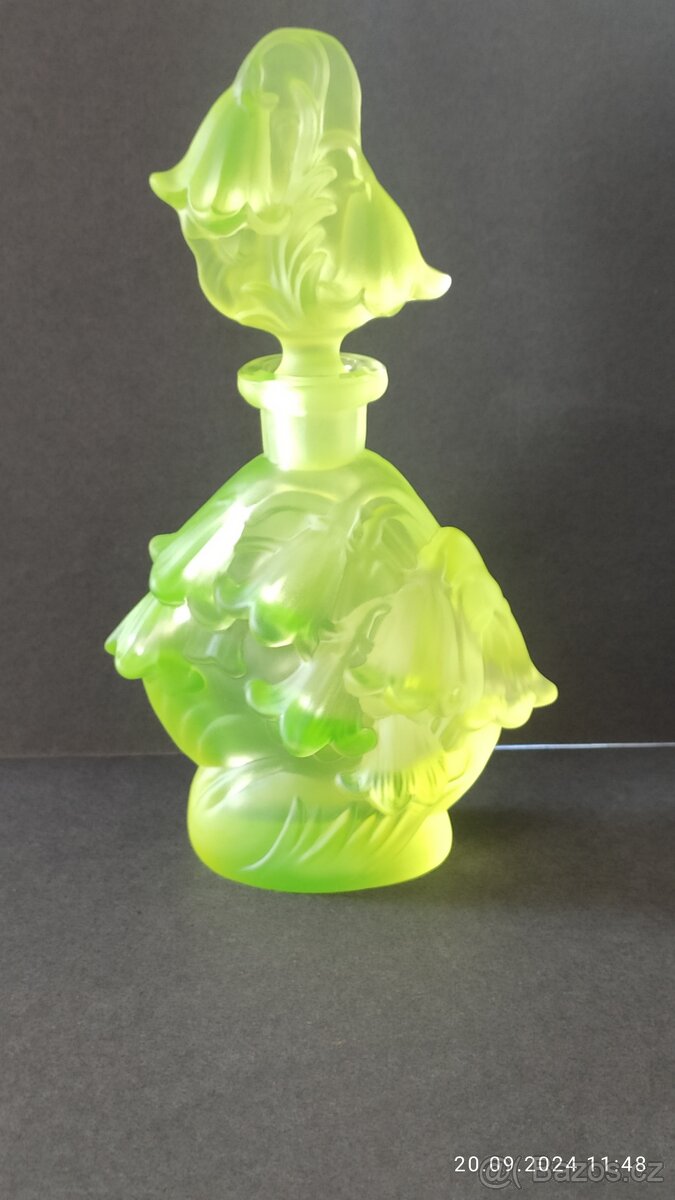 flakon uranové sklo ingrid schlevogt