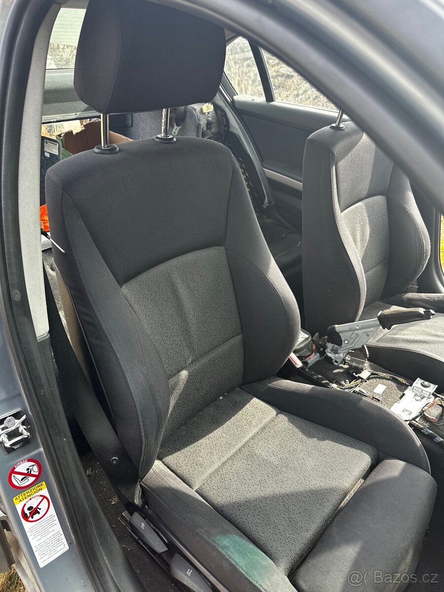 Sedačky BMW E90