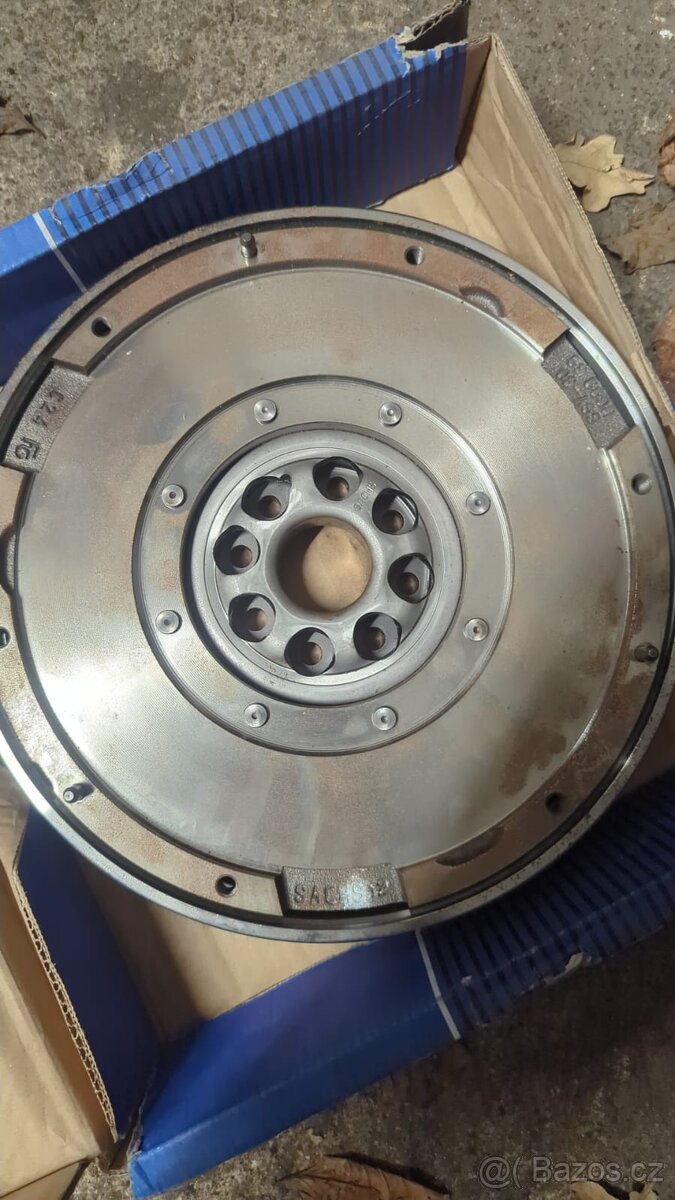 Dvouhmotový setrvačník FORD Volvo 2294000111 Sachs