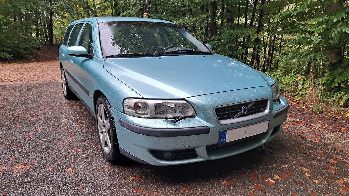 V70 R 220kw, 4x4 manuál, 158 tis km.