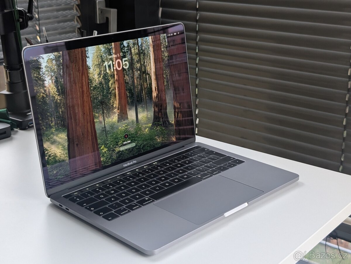 Apple MacBook Pro 13" 2019/Touch Bar, 8Gb/256Gb