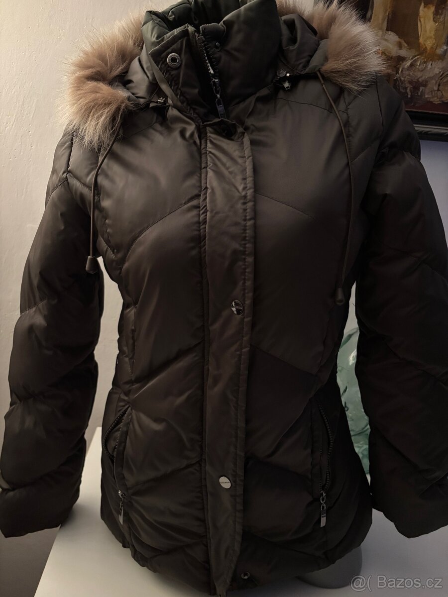 dámská bunda s kapucí vel.S BEYOND