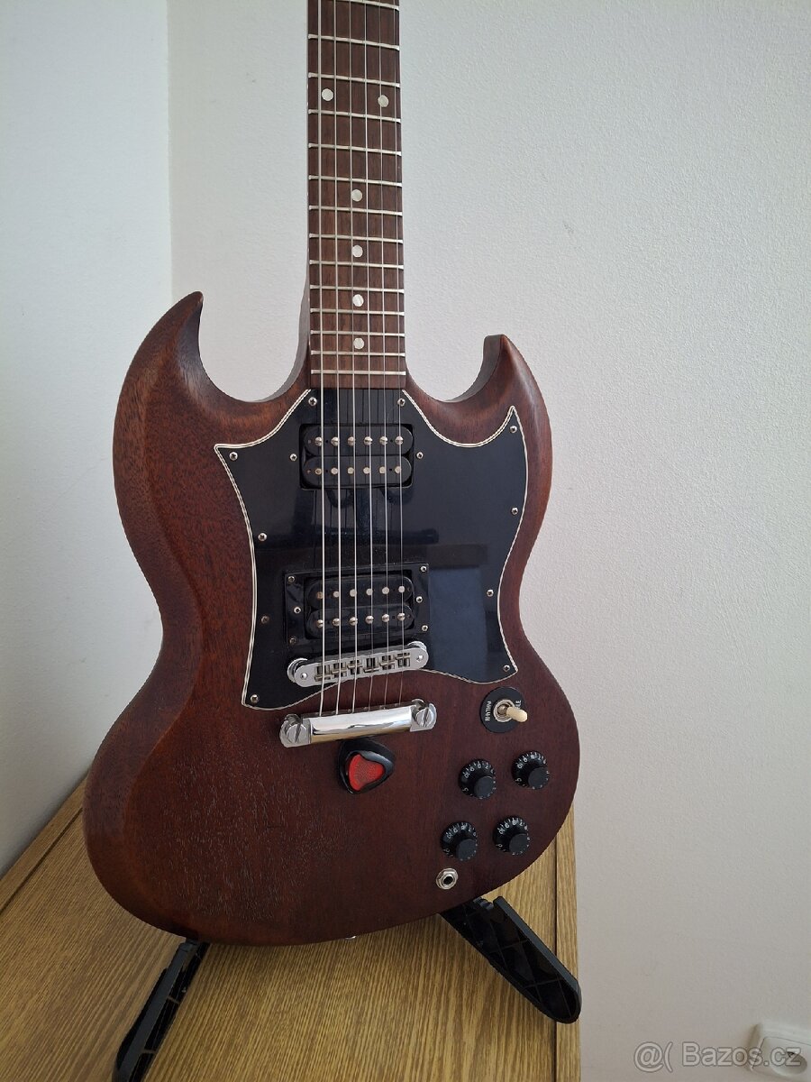 Elektricka kytara Gibson SG, model 2008
