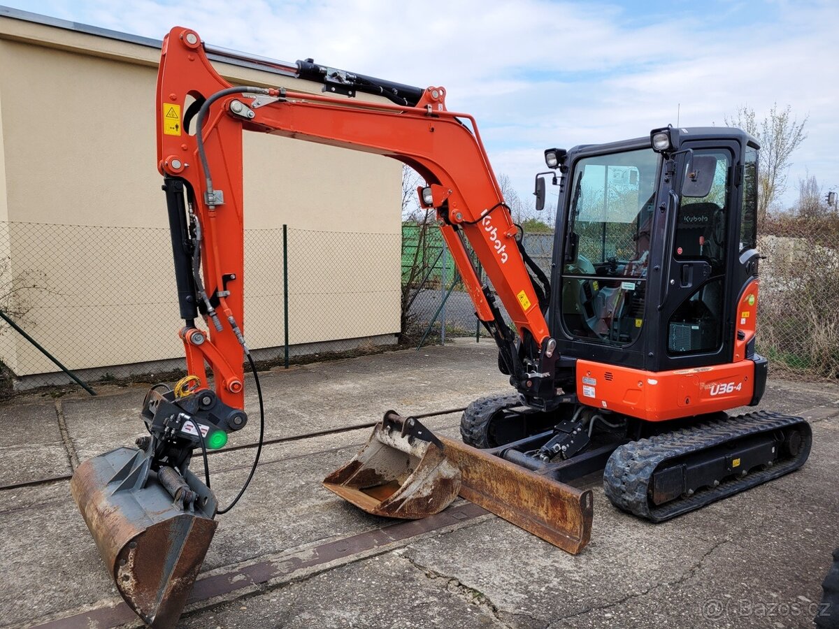 minibagr Kubota U36-4