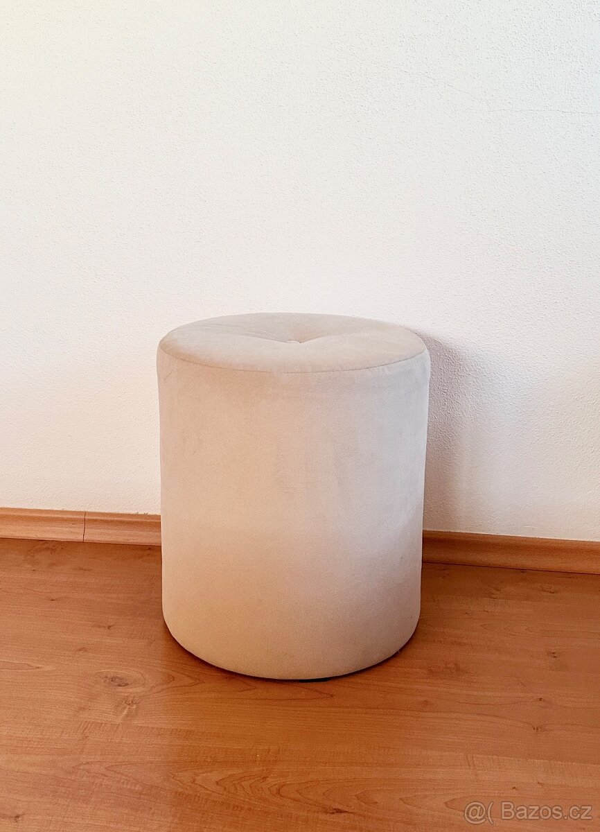Taburet, podnožka, puf