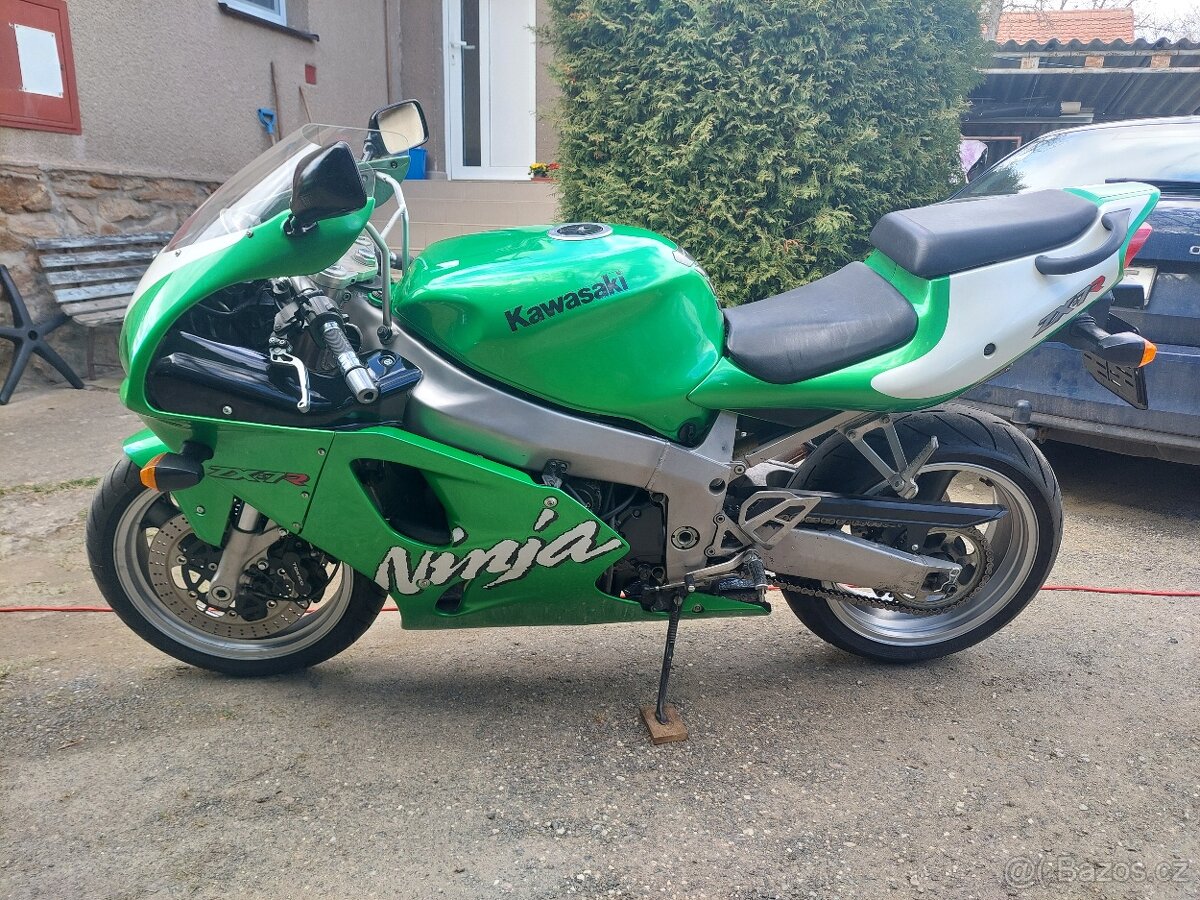 Kawasaki ZX7R ninja