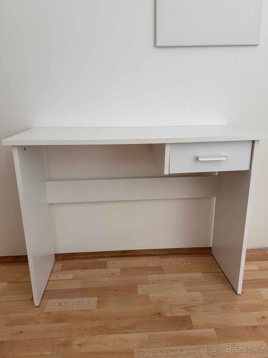 psací stůl jysk