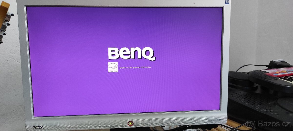 BenQ G900HDA (9H.Y44LN.I4E) - LCD monitor 19"