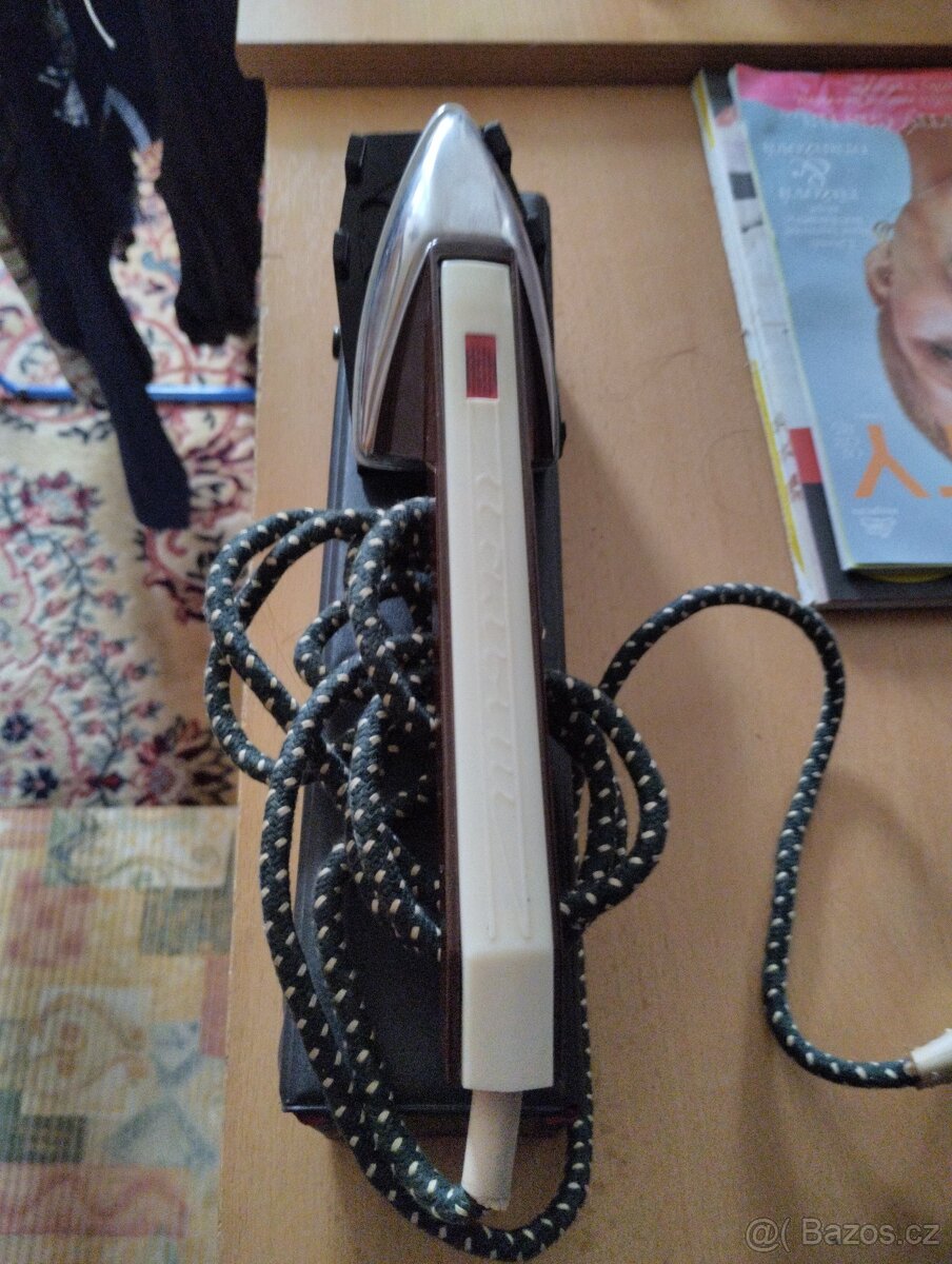 Retro žehlička