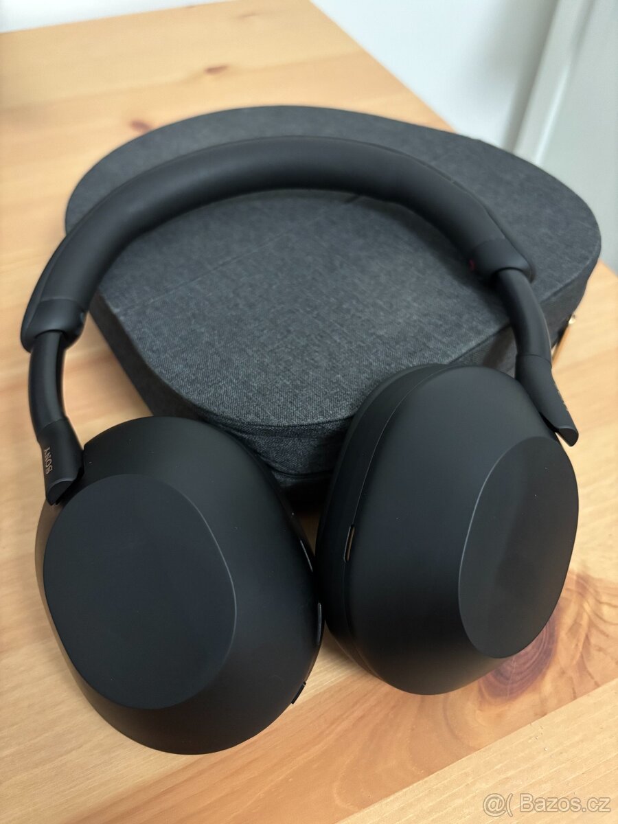 Sony WH-1000XM5