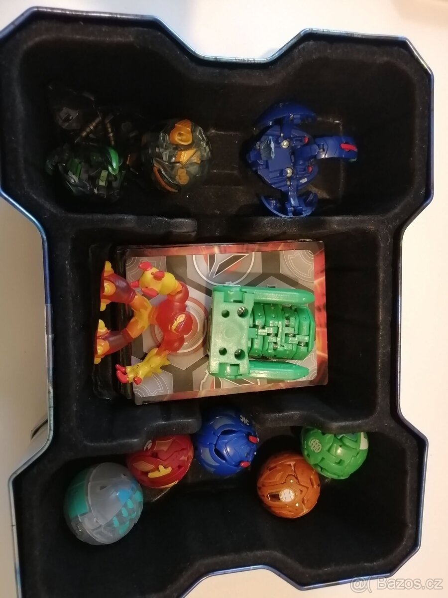 8x bakugan včetně kovové krabičky