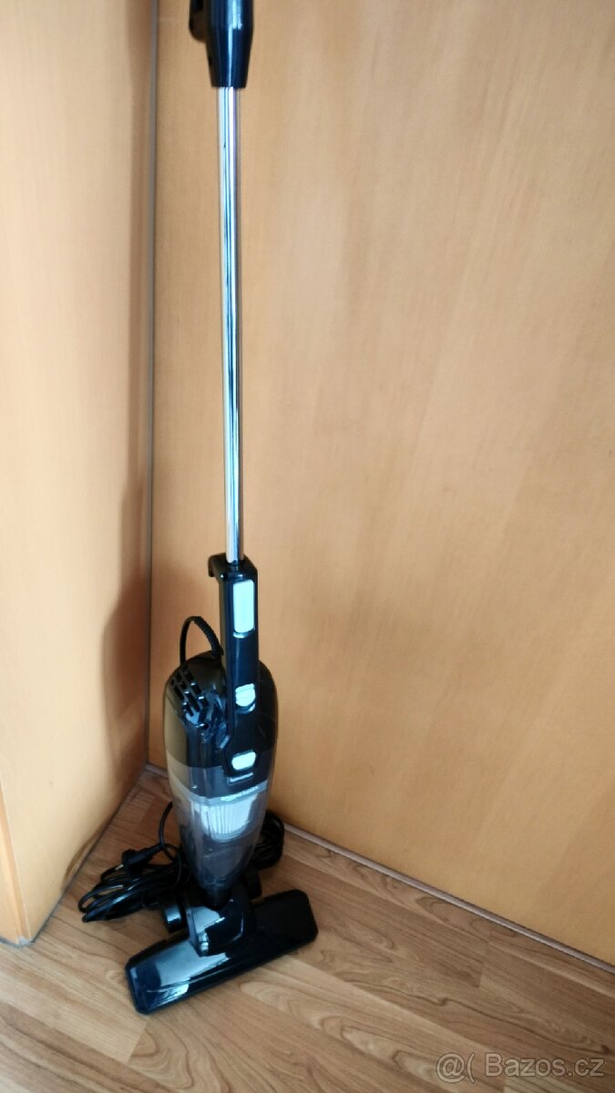 Tyčový vysavač s kabelem Amazon Basics