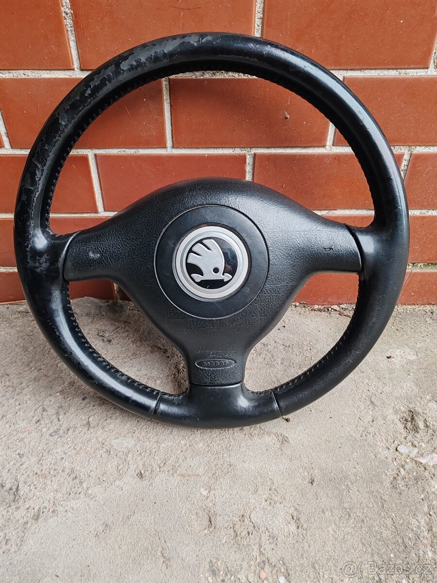 Tříramenný volant Škoda, Vw, Seat