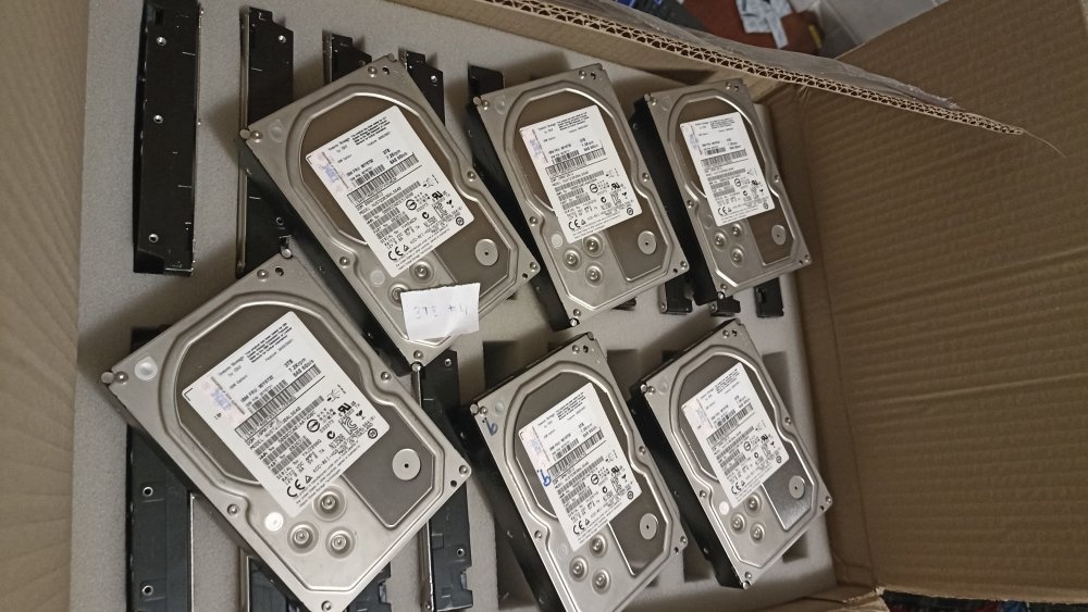 20 kusů 3TB 3,5" SAS 7200rpm disky - #4