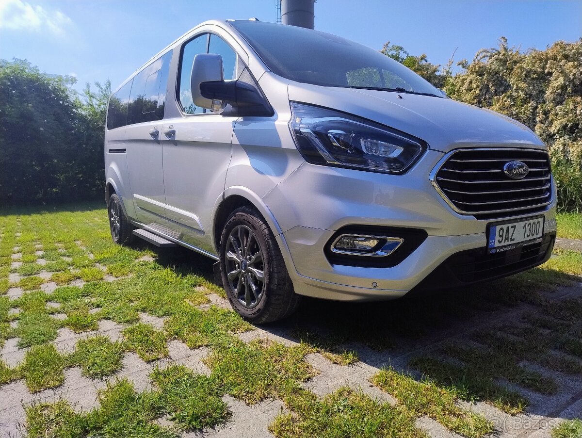 Ford Custom Titanium X