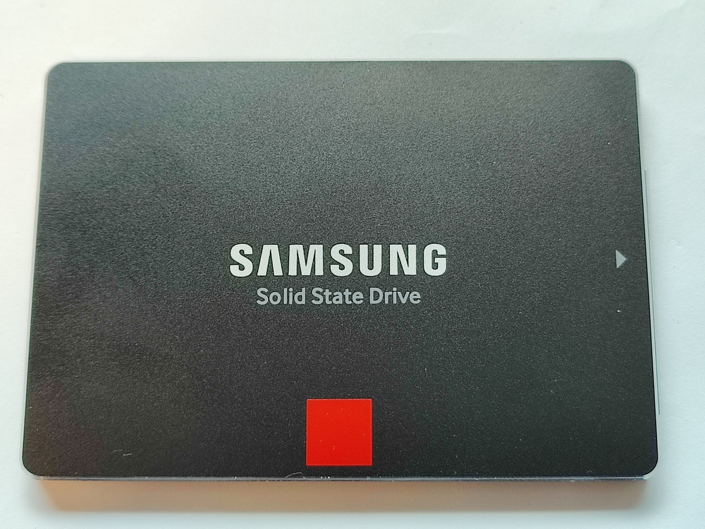 5x SSD SAMSUNG 850 PRO 1 TB SATA - otestované