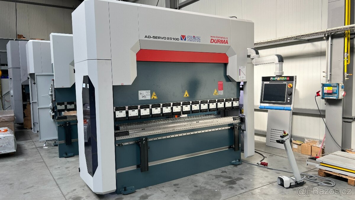 Ohraňovací lis DURMA, model AD-Servo 25100