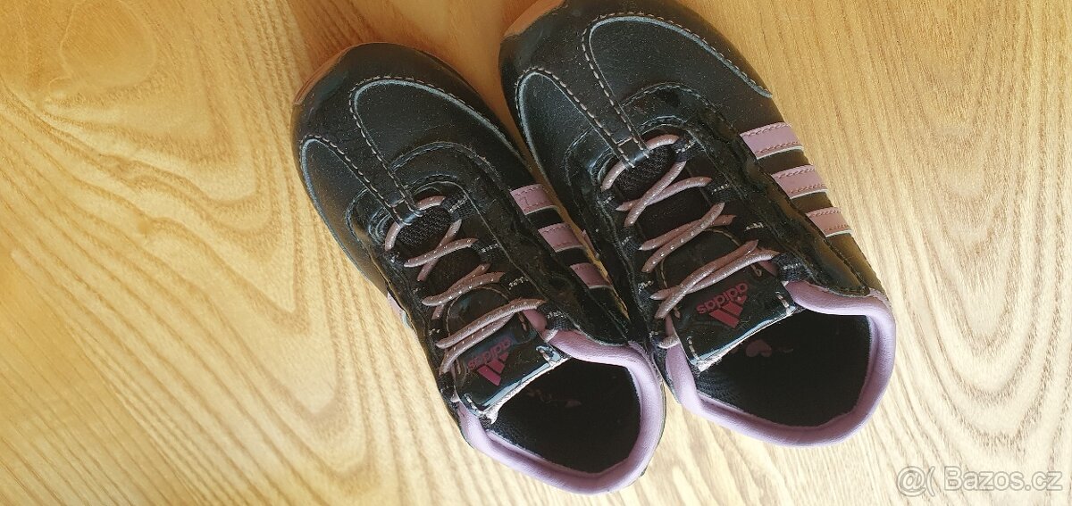 adidas tenisky dl. stélky 14,4 cm