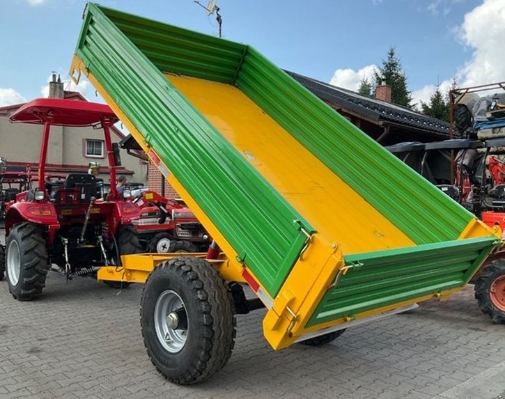 Sklápěcí traktorový vlek TR-4000, 4 tuna