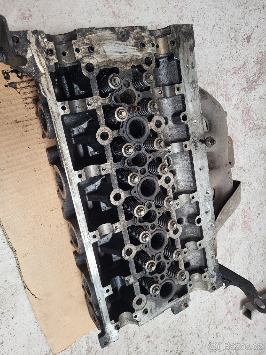 Hlava master movano 2.5 dci 84kw
