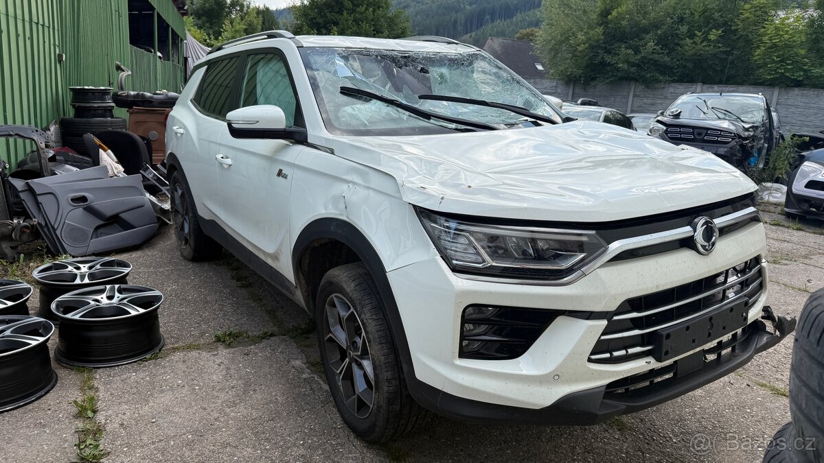 Prodám díly z vozu Ssangyong Korando, AWD, automat