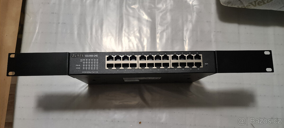 Prodám Switch Zyxel GS1900-24E