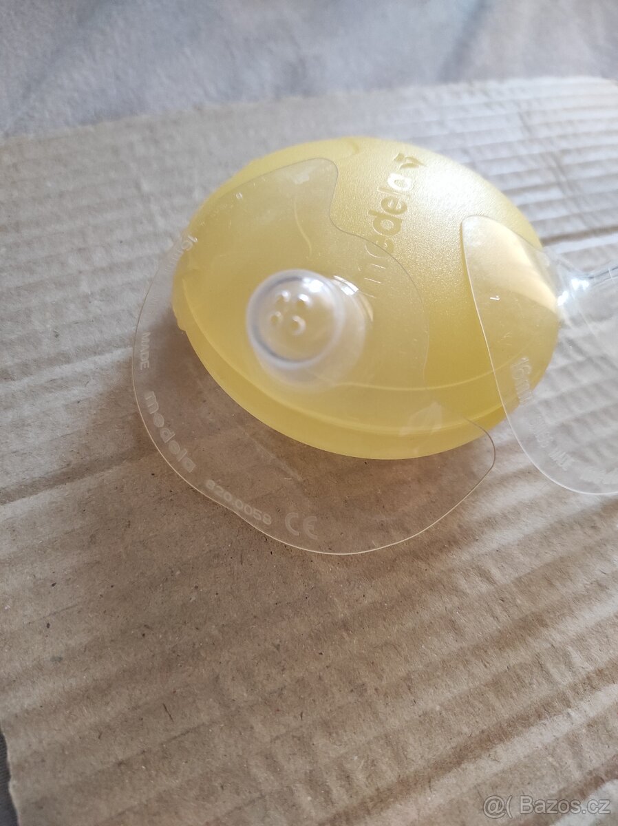 2x kojící kloboučky S , Medela