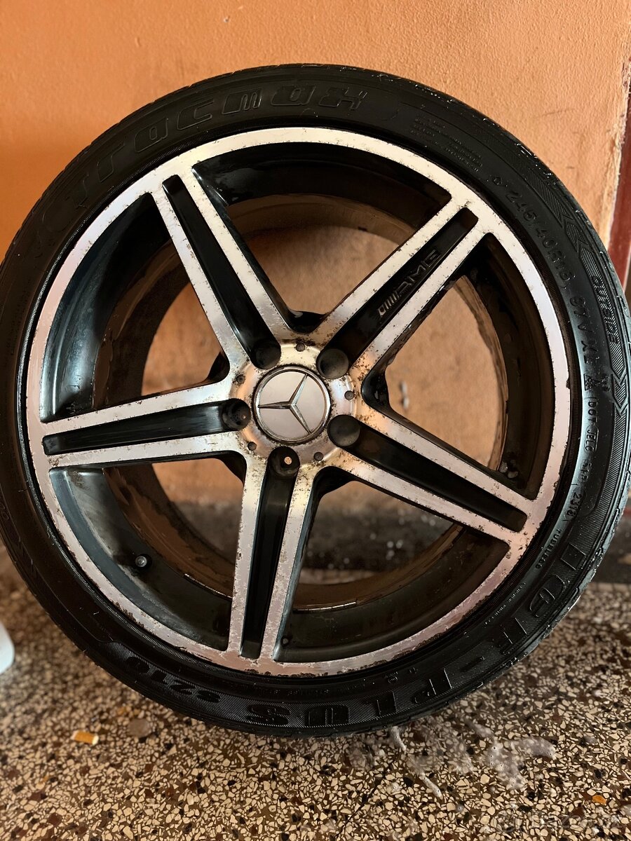 Podám Alu kola originál AMG 18”