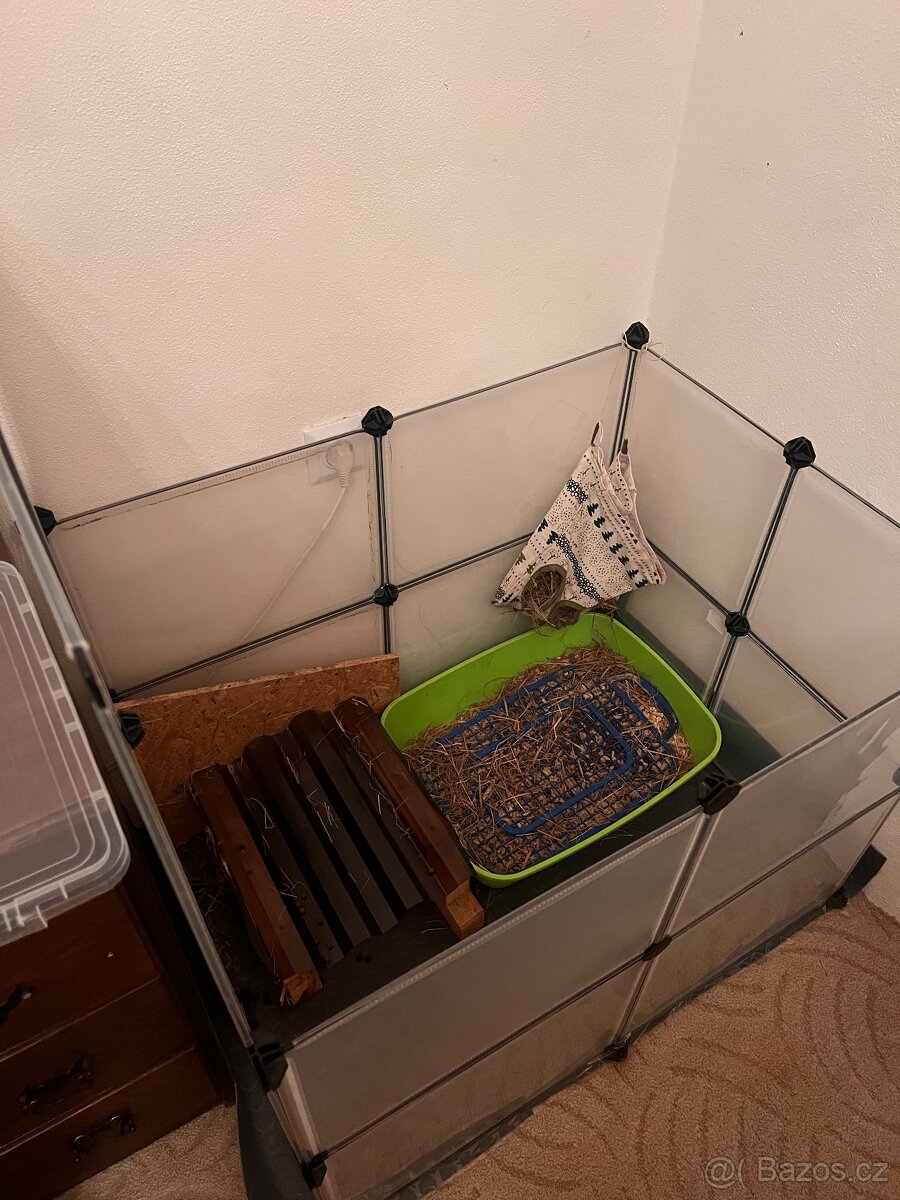 Klec pro králíka s vybavením