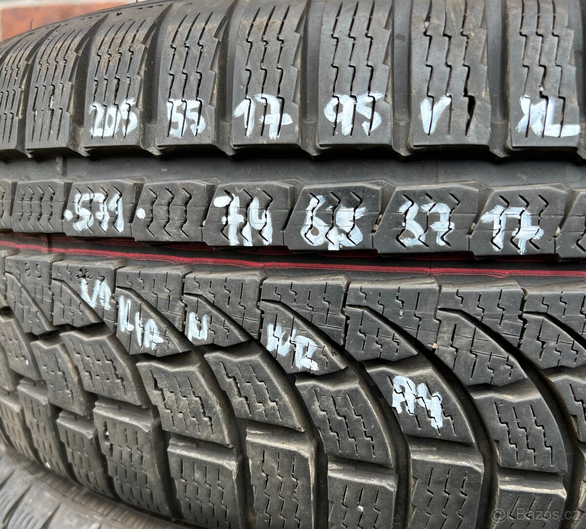 205/55 R17 95V XL zimní pneumatiky Nokian (3717)