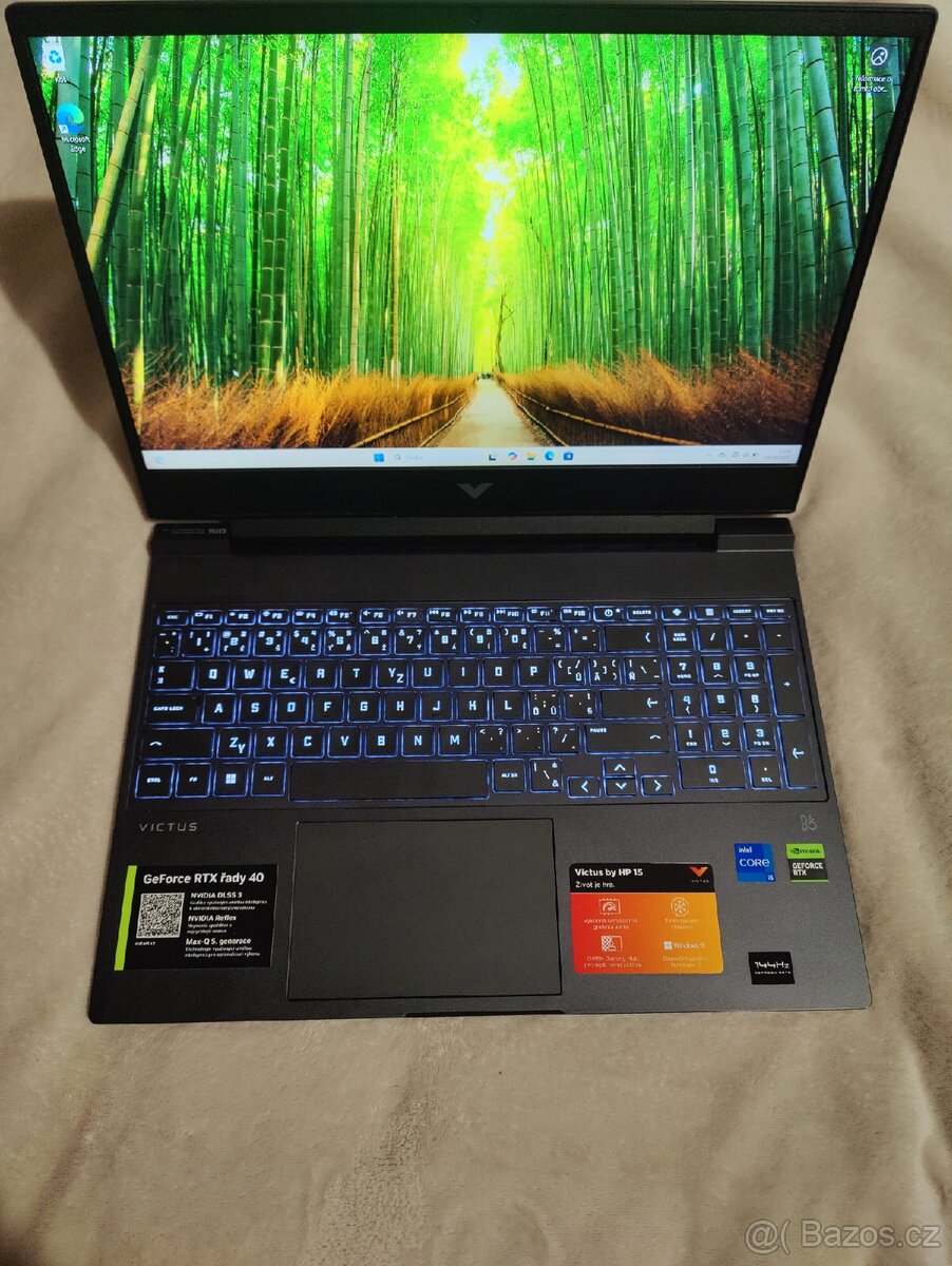 Herní notebook HP Victus 15