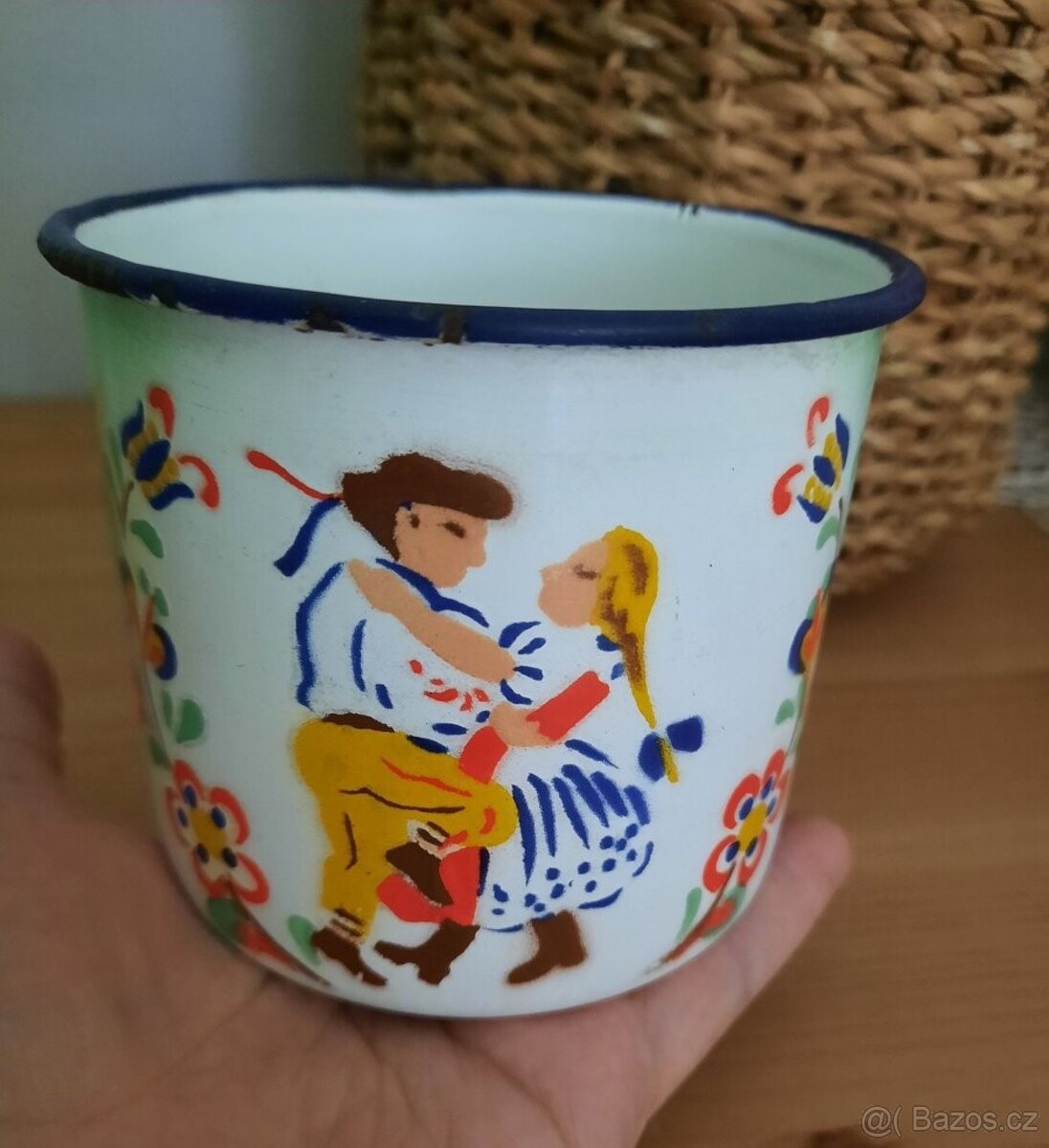 Plecháček s lidovým motivem