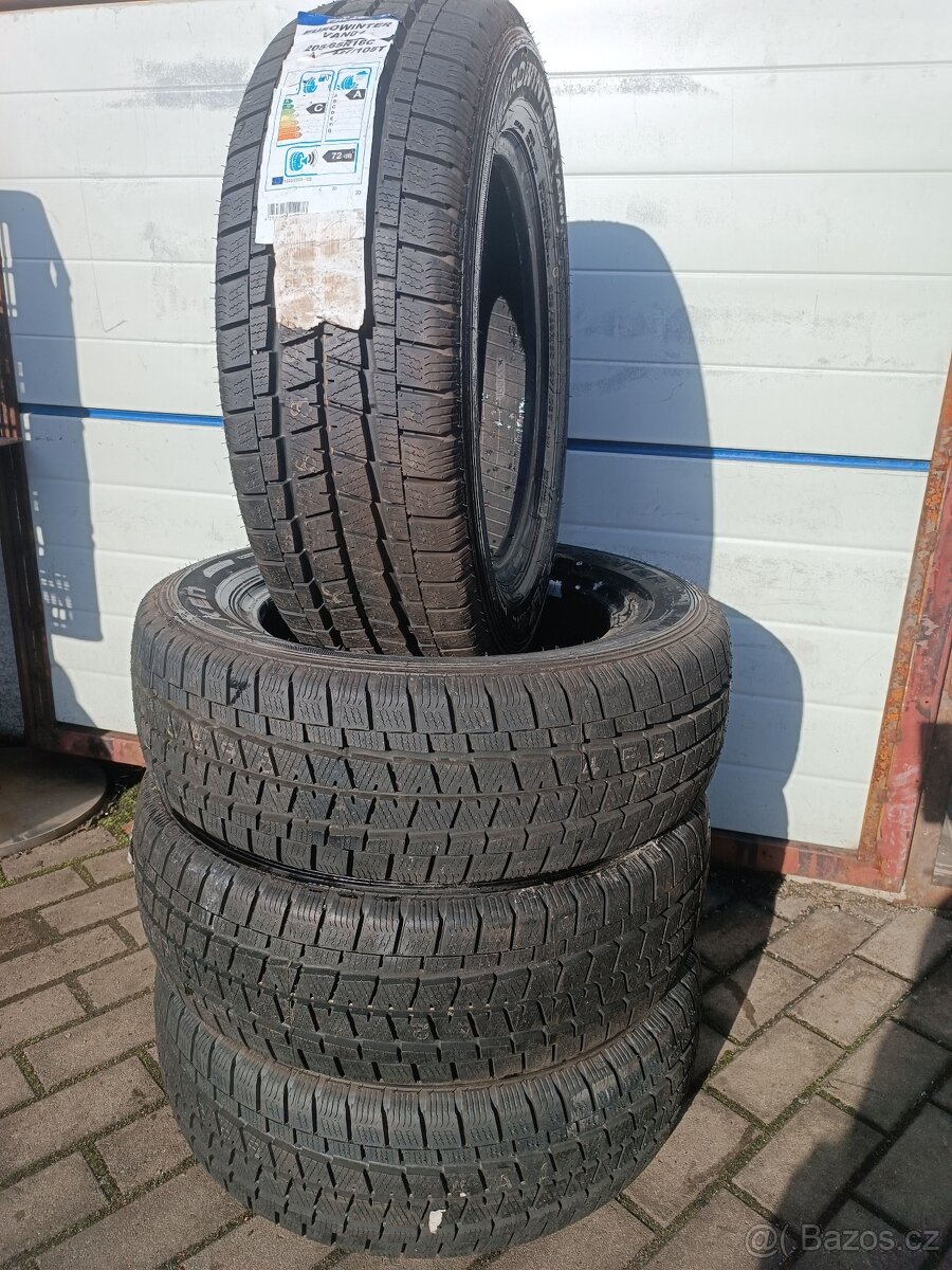 503. Nejeté 4x zimní pneu 205/65/16C Falken