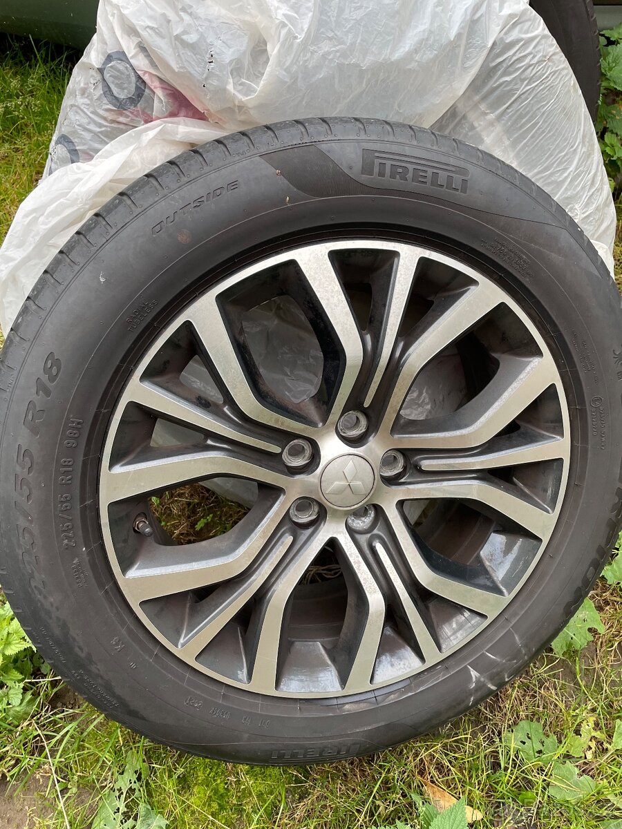 Alu Mitsubishi Renault 225/55 R18