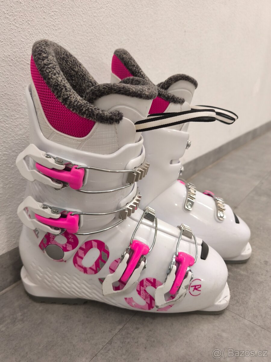 Lyžáky Rossignol 235