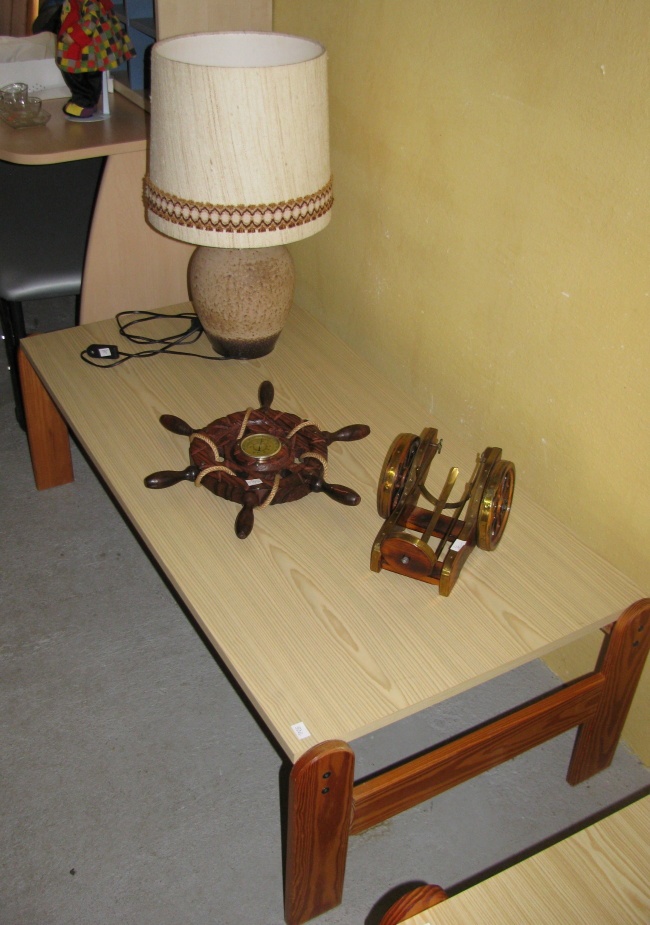 Konferenční stolek