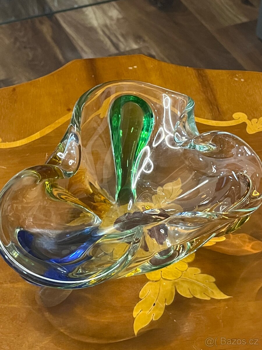 Obrovský popelník hutné sklo