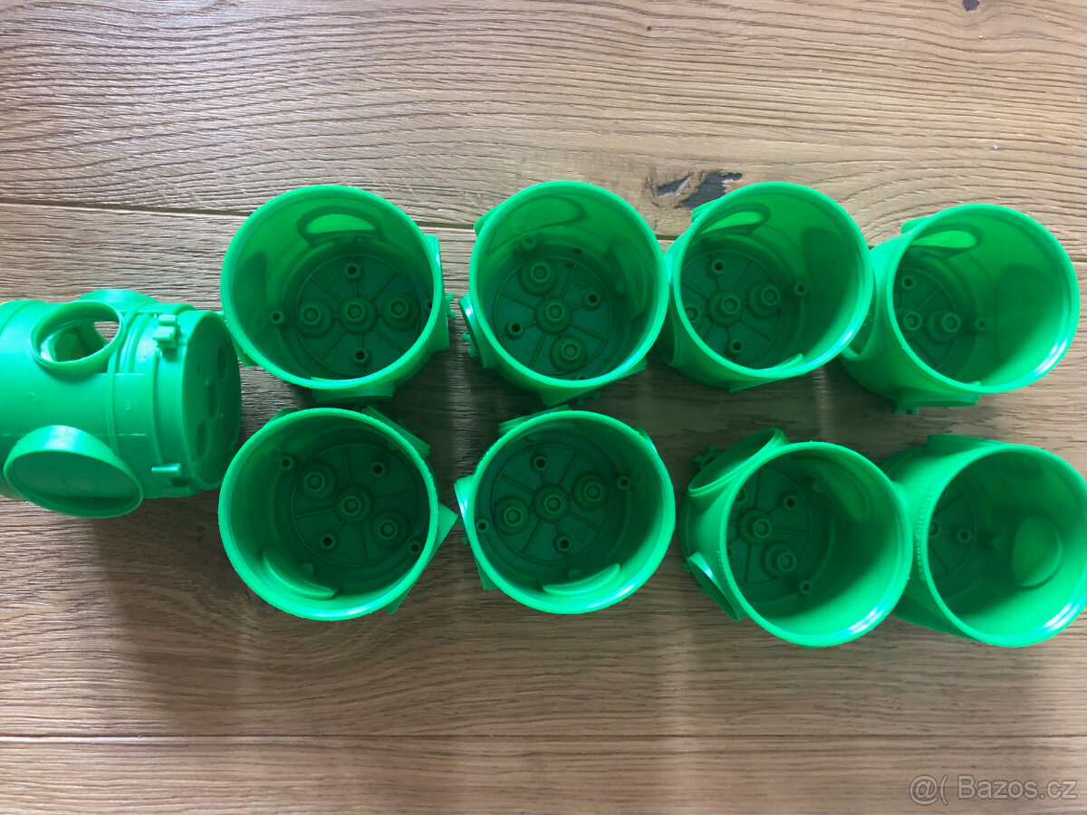 Přístrojové krabice do betonu Kaiser a Kopos