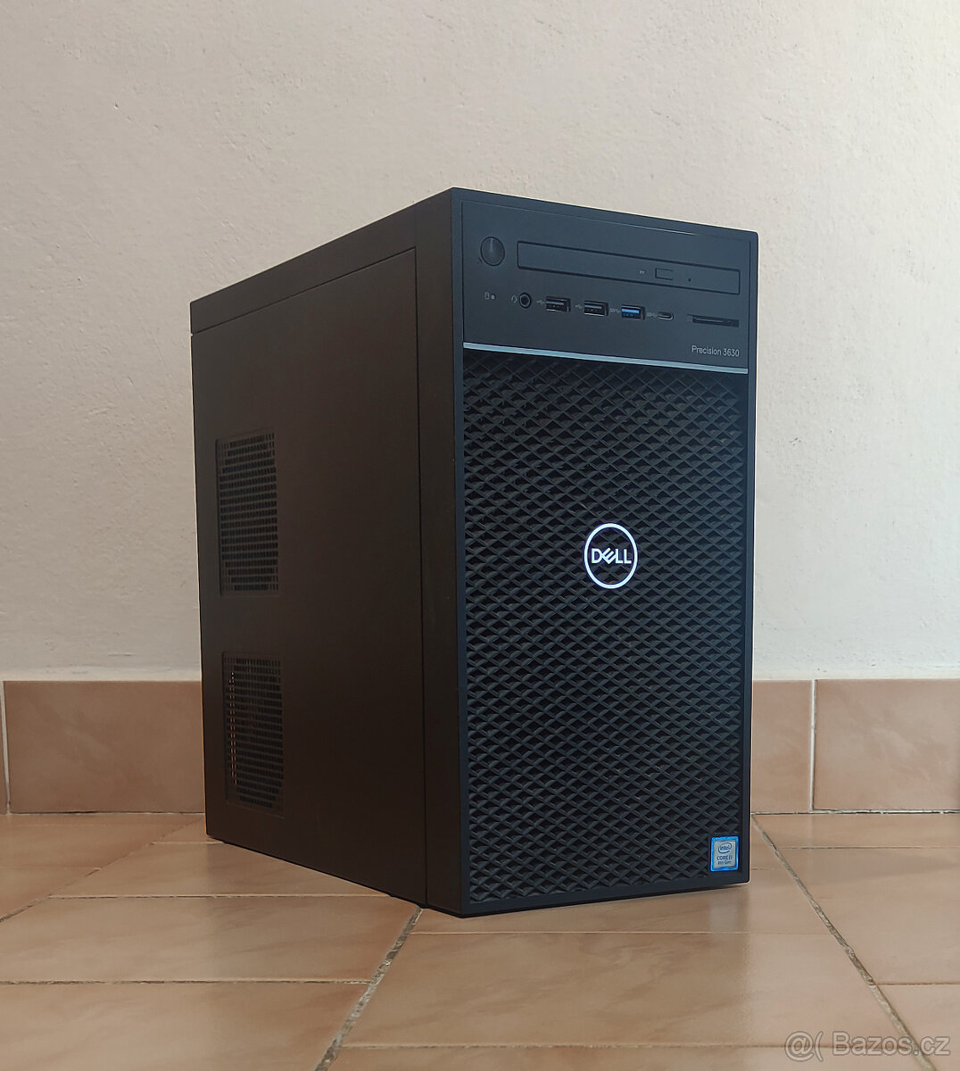 Kompaktní herní počítač s RX 6600 8GB