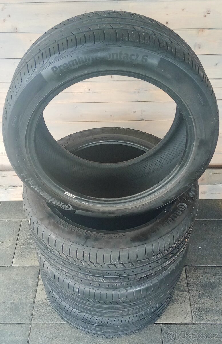 Letní 4ks 235/45/ R18 Y XL Continental Premium Contact 6