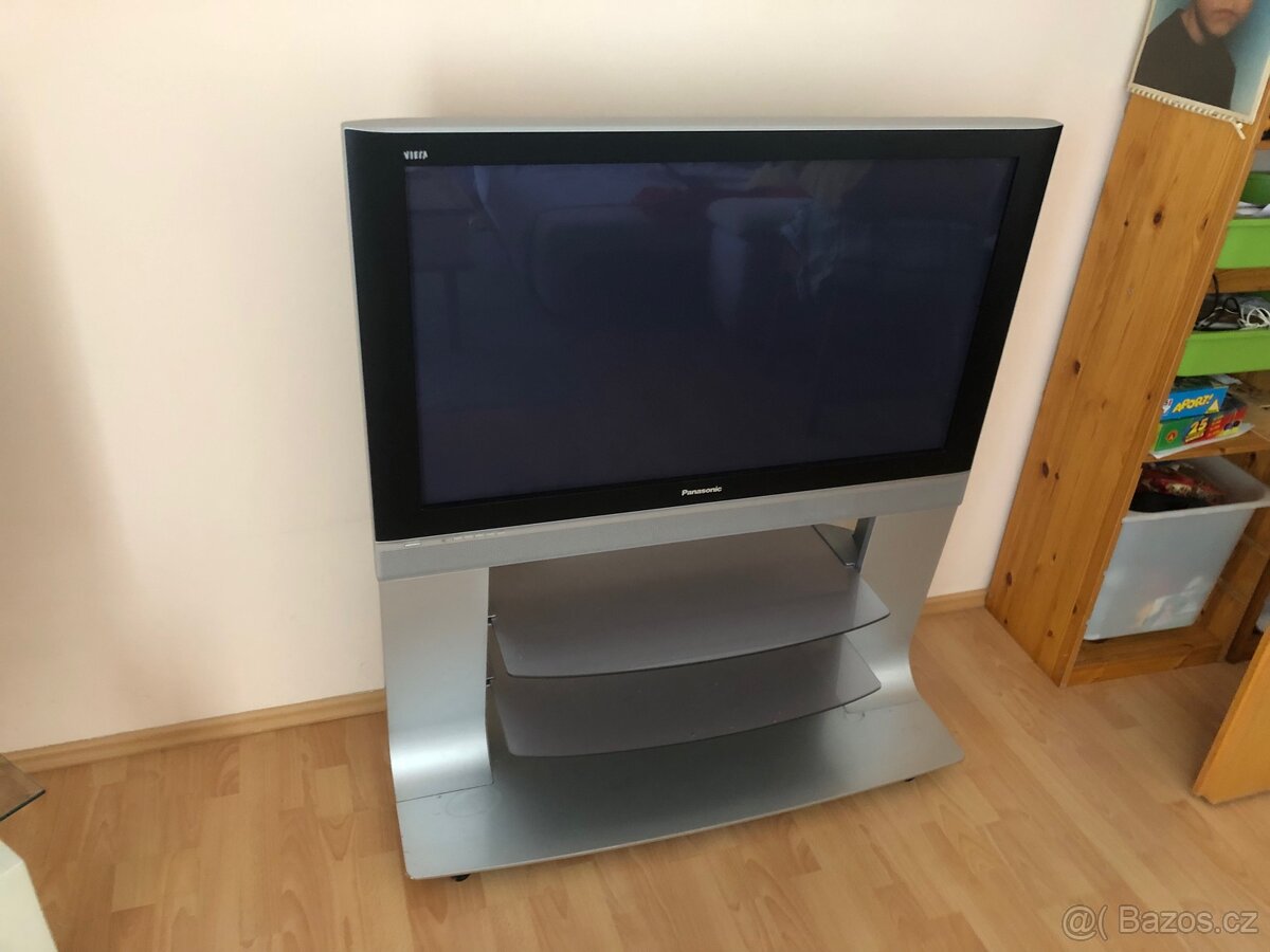 Plasma TV Panasonic TH-42PA60E + stojan