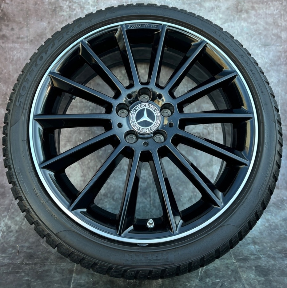 Zimní top sada Mercedes CLA AMG 225/40R19 odp.DPH