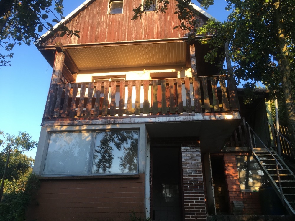 Zděná chata s pozemkem 333 Držovice
